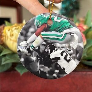 Brand New Philadelphia Eagles Saquon Barkley Fly Ceramic Christmas Ornament
